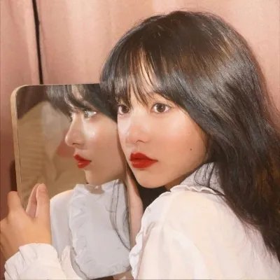 黑影窥窗